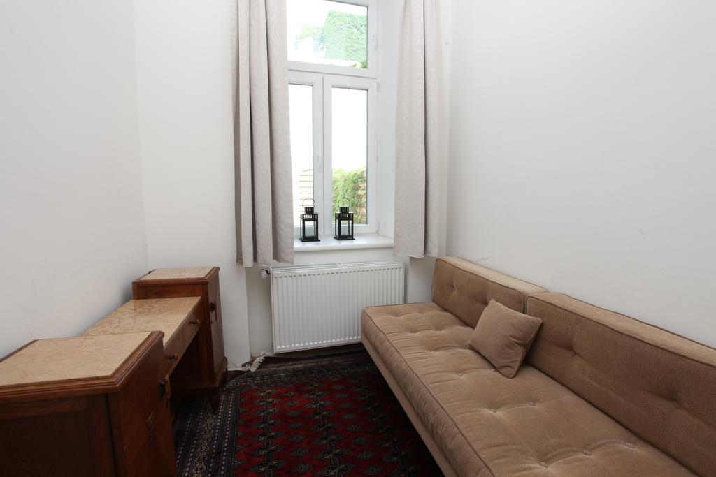 Hoheschule Courbette Appartement Wenen