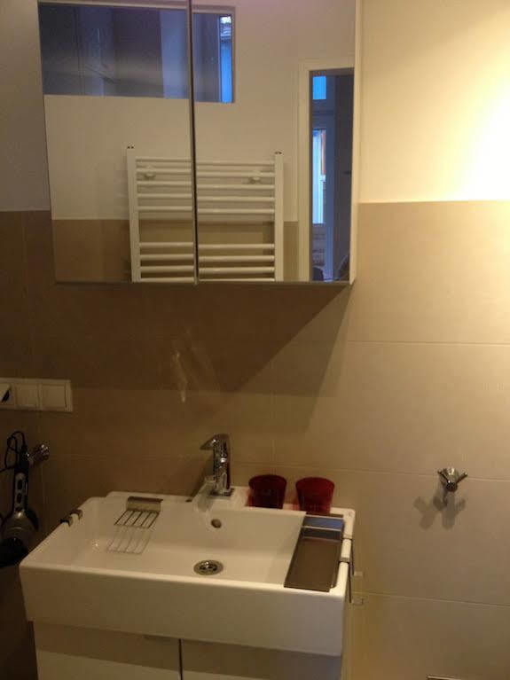 Hoheschule Courbette Appartement *