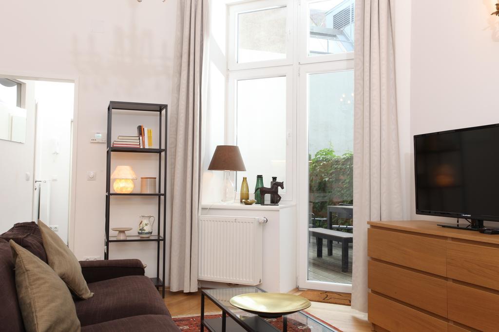 Hoheschule Courbette Vienna